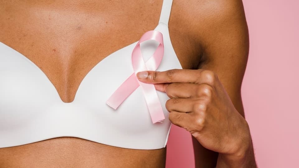 Can exercise lower breast cancer risk? Oncologist explains which workouts women should focus on.